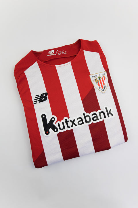 Athletic Club Bilbao 2021-22 football shirt made by New Balance size Small